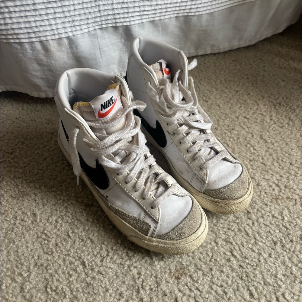 Nike Blazers High-top shoes, size women’s 5.5